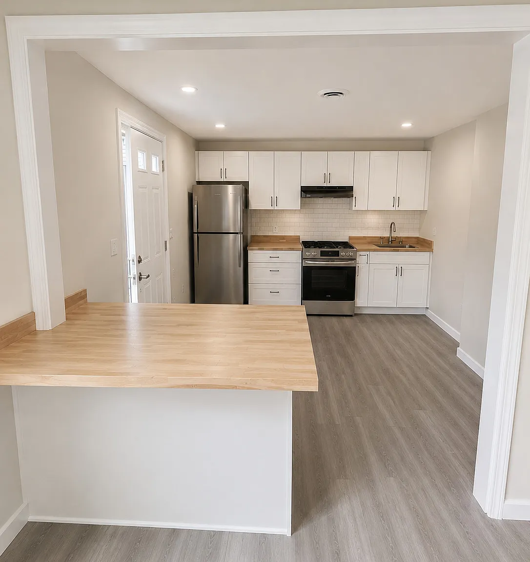 2 bed, 1.0 bath, 8963 sqft, $2,050 — Photo 1
