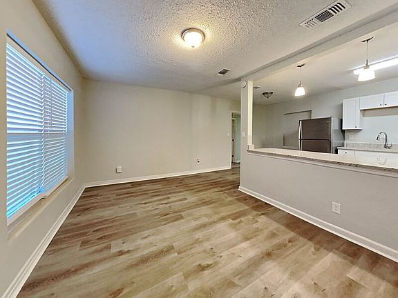 5th image of 5242 Shirley Ave
