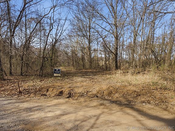 5th image of 1234 Carter Rd