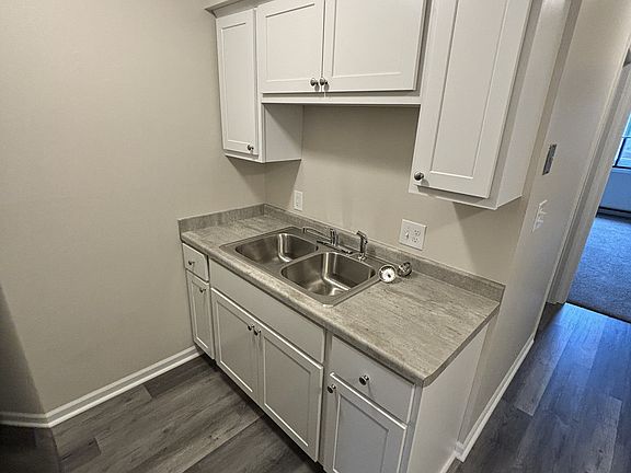 2nd image of 3515 E Tesch Ave #11259978