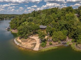 12443 Country Club Dr, Northport, AL 35475