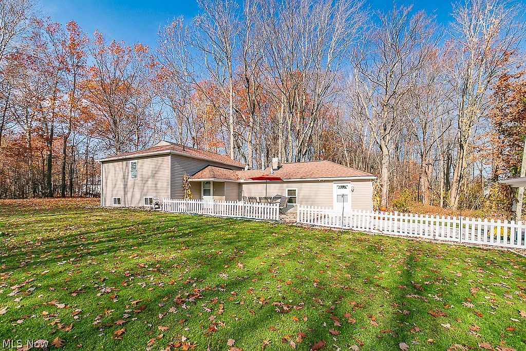 10168 Hillcrest Rd, Kirtland, OH 44094 | Zillow