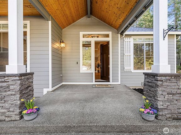 5th image of 930 SW J H Road