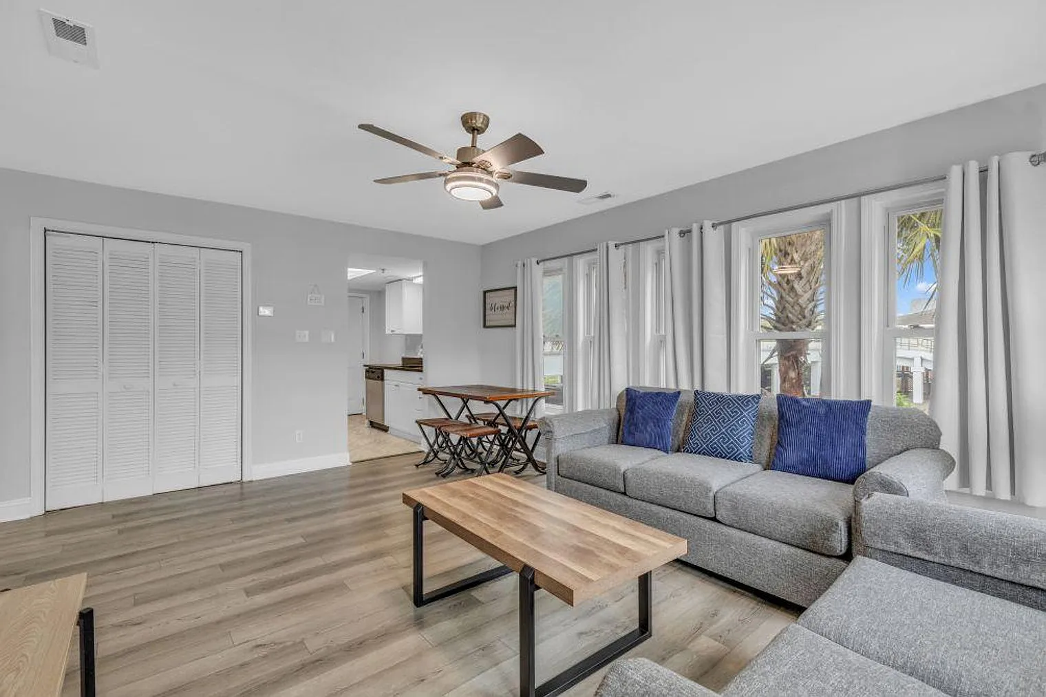 2 bed, 2.0 bath, 796 sqft, $4,723 — Photo 3