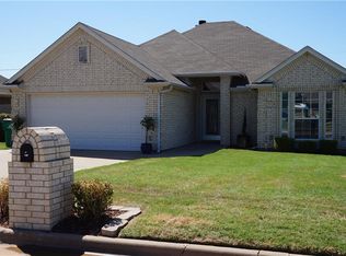 1928 Medora St, Graham, TX 76450