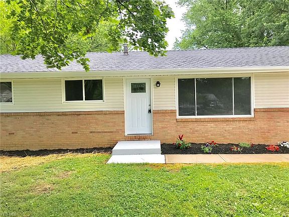 3rd image of 5705 Carolyn Dr