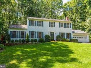 2512 Penny Royal Ln, Reston, VA 20191