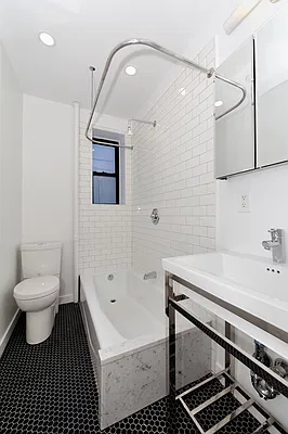 Rented by Aether Property Group | media 12