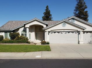 1215 Chennault Ave, Clovis, CA 93611