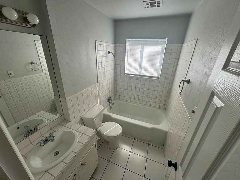 10320 E 21st Pl — Photo 10