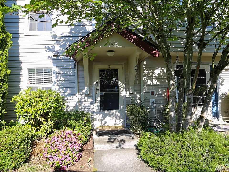 1st image of 13306 SE 272nd St APT D103