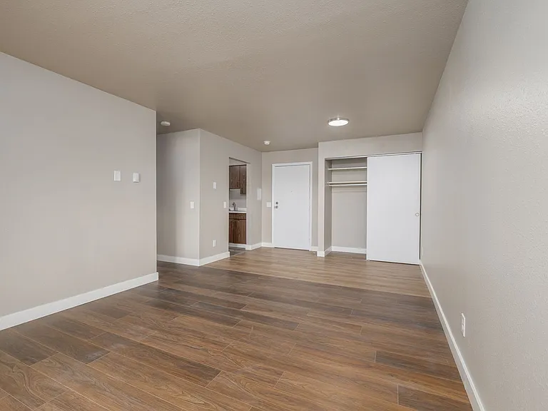 1105 Rock Ave — Photo 21