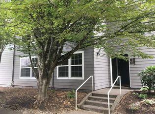 8510 SW Curry Dr UNIT D, Wilsonville, OR