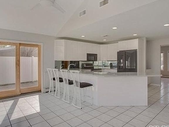 2nd image of 16 Park Ln