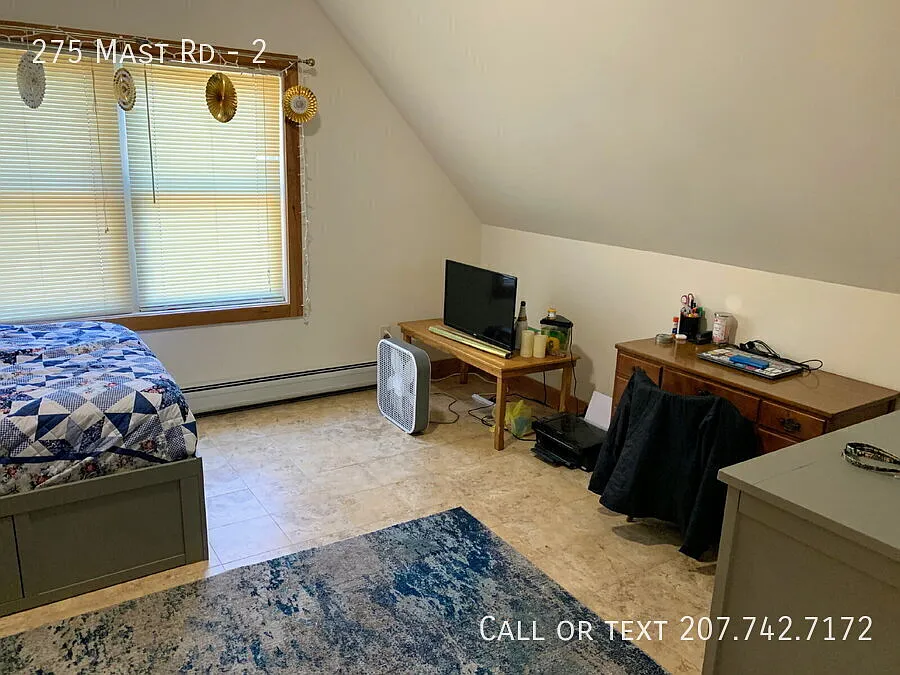 "University Rental-Heat & Hot Water Included-Spacious 3-Bed Oasis at 275 Mast Rd, Durham Your Ide... — Photo 4