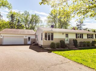 1110 Ryan Ave E, Maplewood, MN 55109