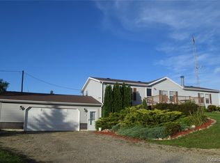 6950 Montgomery Rd, Marlette, MI 48453