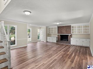 1004 Lee Cir, Hartsville, SC 29550