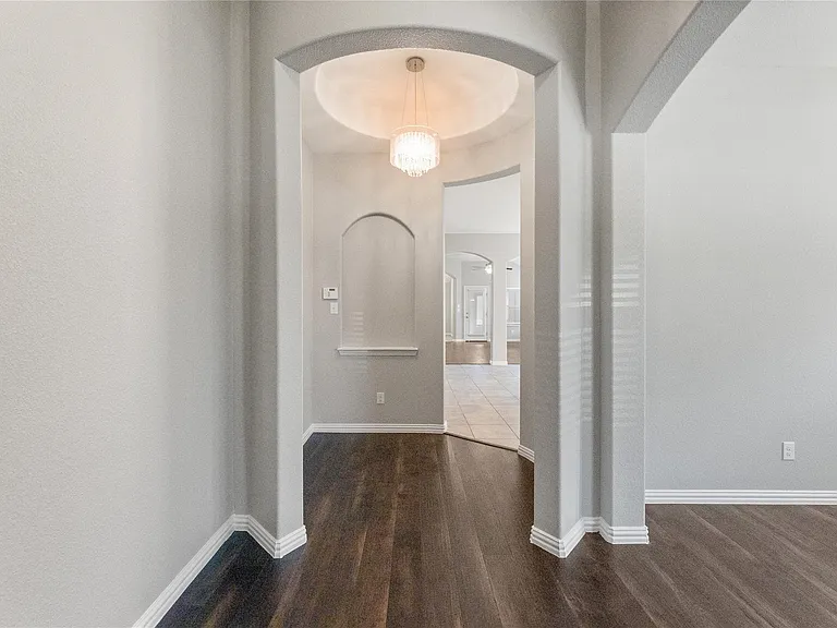 1004 Water Garden Cir — Photo 6