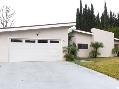 9017 Forbes Ave, North Hills, CA, 91343