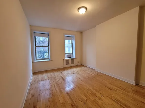 146 West 10th Street image 1 of 5