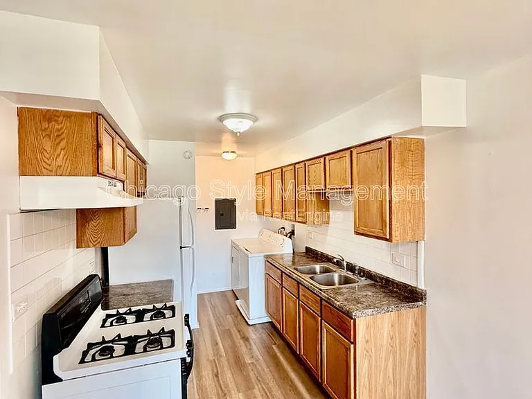 748 Manteca Ct #4 — Photo 11