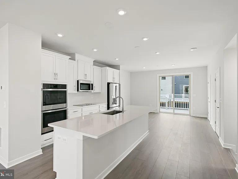 3811 Shale Ridge Rd — Photo 8