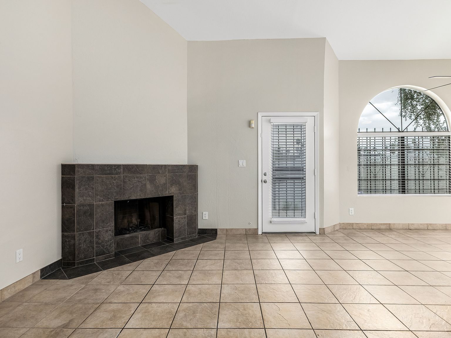 4328 N 36th St Unit 3, Phoenix, AZ 85018 | Zillow