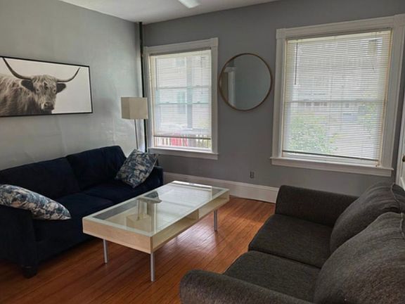 3rd image of 42A Carrington Ave