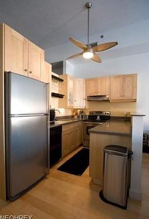 3rd image of 408 W Saint Clair Ave APT 511