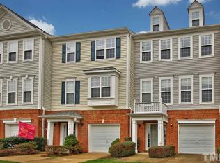 710 Sutter Gate Ln, Morrisville, NC 27560