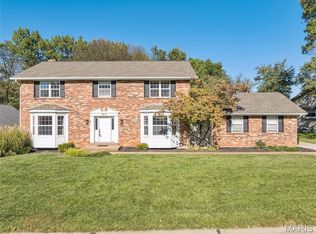 1611 Burnside Ln, Saint Charles, MO 63303