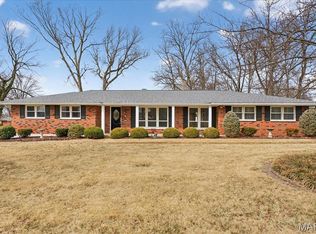 12055 Charwick Dr, Saint Louis, MO