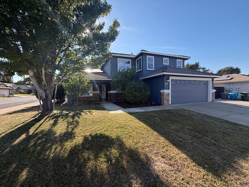 1st image of 2250 Gold River Dr