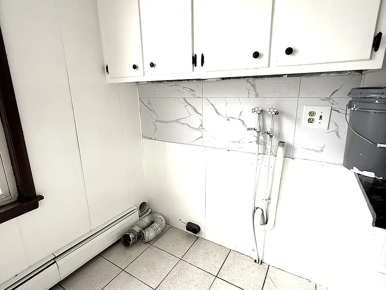 735 Main St #2 — Photo 5