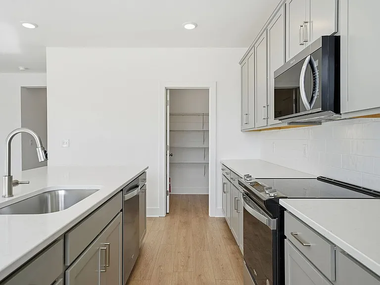 6912 Cosby Village Ter — Photo 15