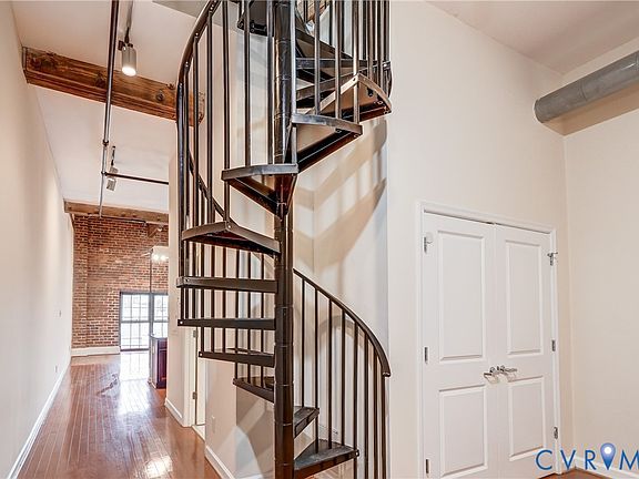 2nd image of 815 Porter St #U407