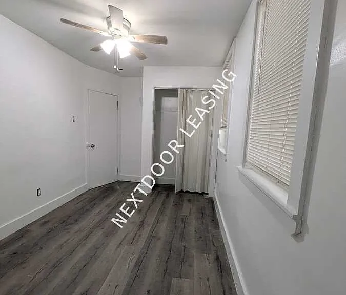 28 E 47th St #1M — Photo 11