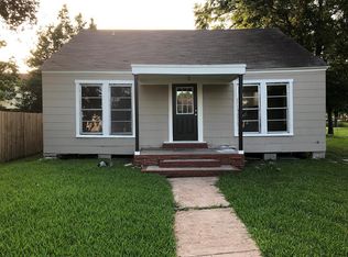 4049 4th St, Port Arthur, TX 77642