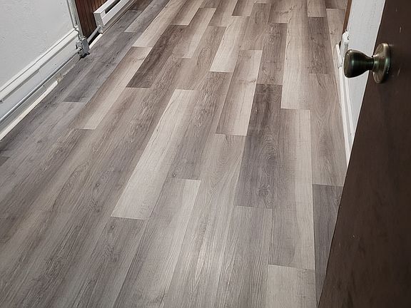 NEW: electric heating,lamfloor,window