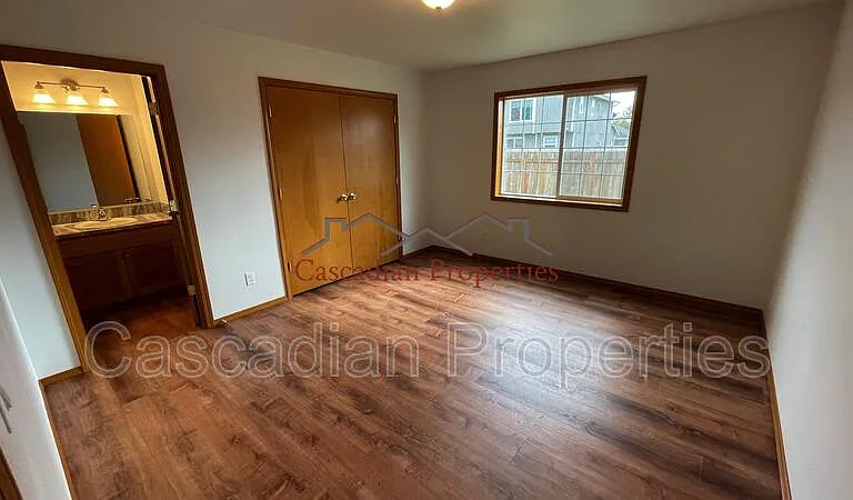 508 NW Blair St — Photo 8