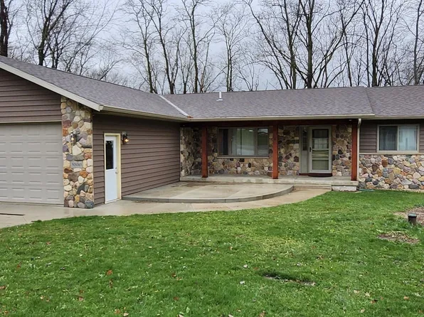 N5043 Hemlock St, Poynette, WI 53955