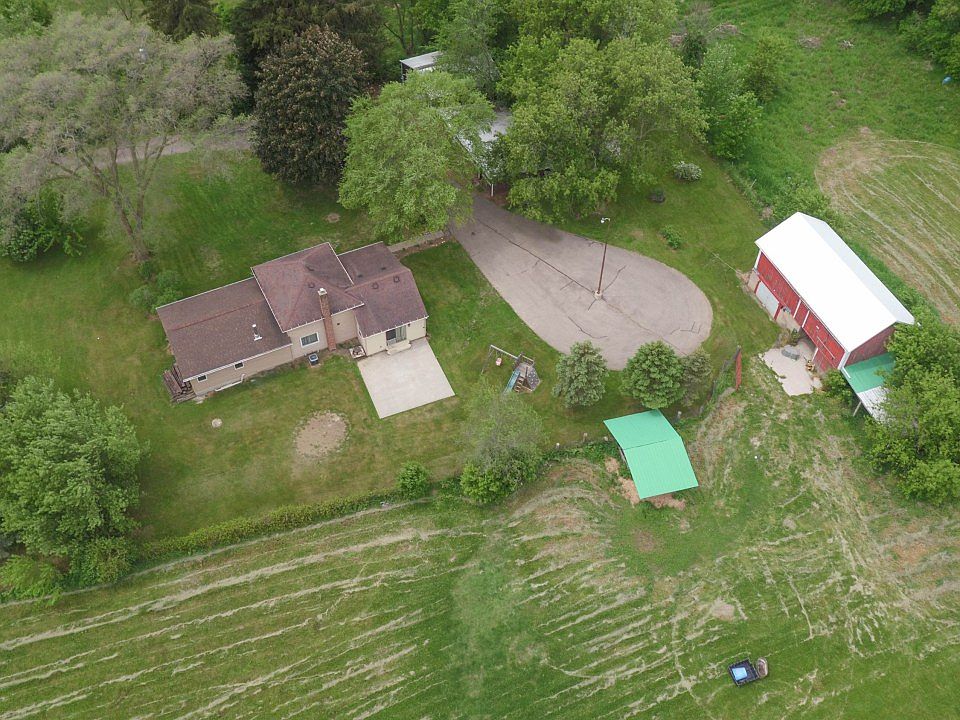 1st image of 28444 N Lake Dr