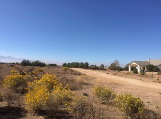 Meadowlark Ave, Oak hills, CA 92344