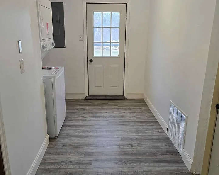 3131 S 13th St — Photo 3