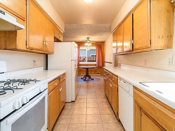 4th image of 1001 Magnolia Street