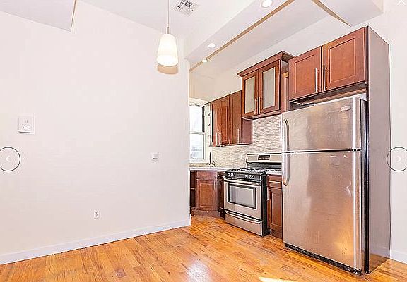 3rd image of 776 Lincoln Pl #3B