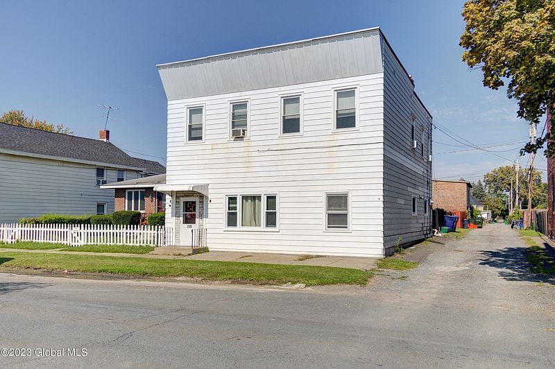 2nd image of 315 23rd Street