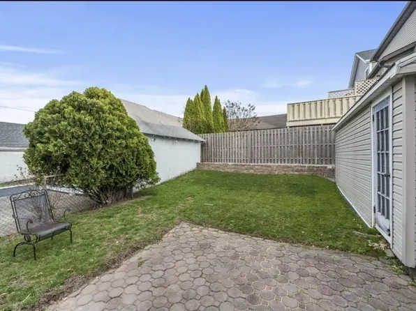 838 Roosevelt Avenue image 4 of 15