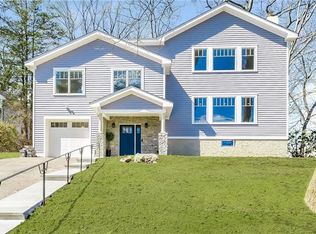 40 Wildwood Rd, New Rochelle, NY 10804